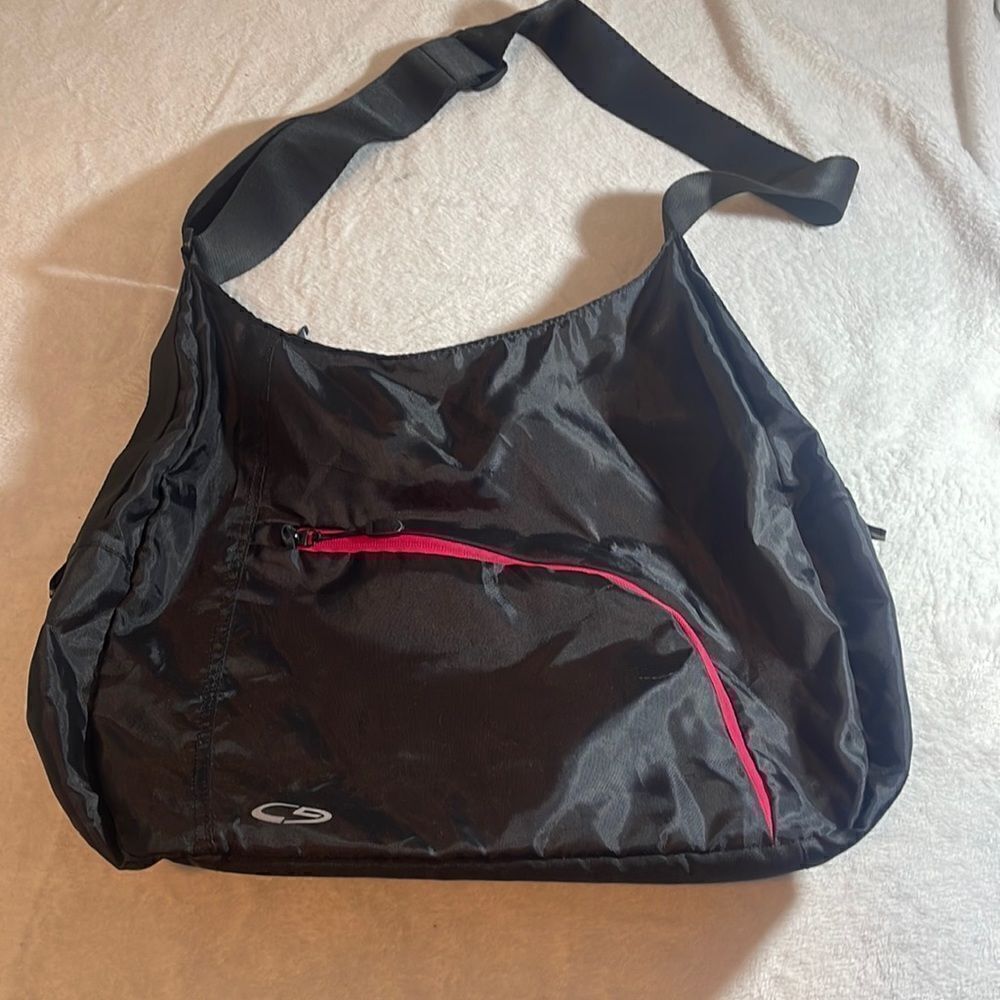 Crossbody travel bag